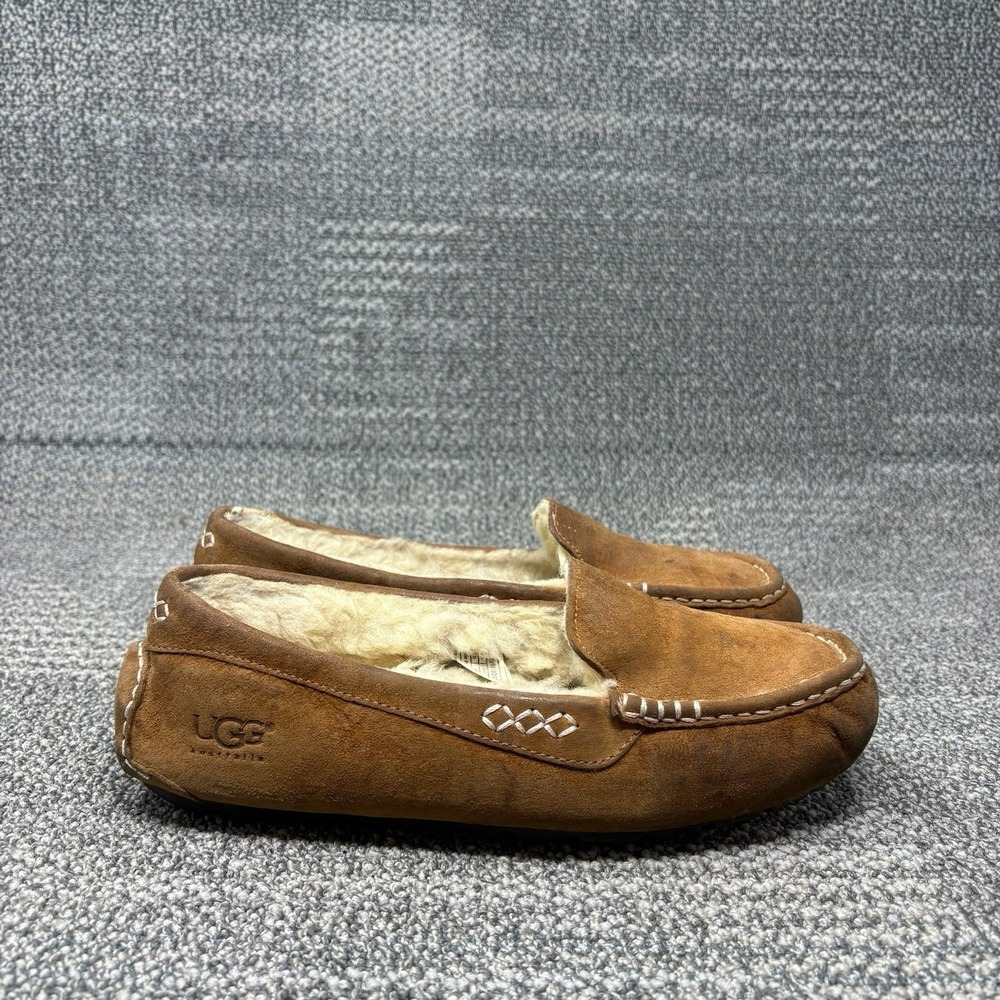 UGG Ansley 3312 Women's Size 8 Chestnut Brown Suede Sheepskin Moccasin Slippers